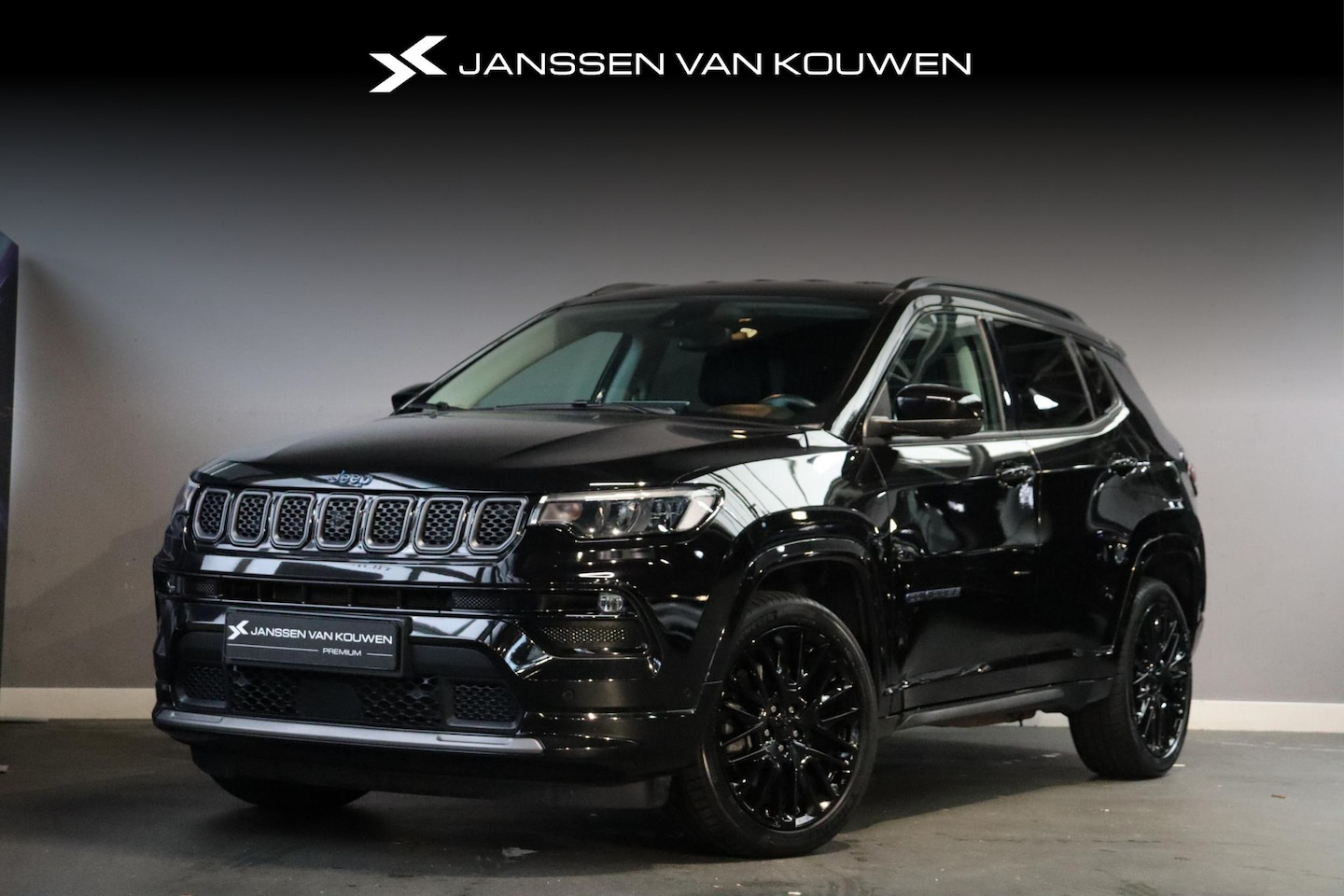 Jeep Compass - 4xe 240 Plug-in Hybrid Electric S Leder Stuur/Stoelverwarming Stoelventilatie 360-Camera A - AutoWereld.nl