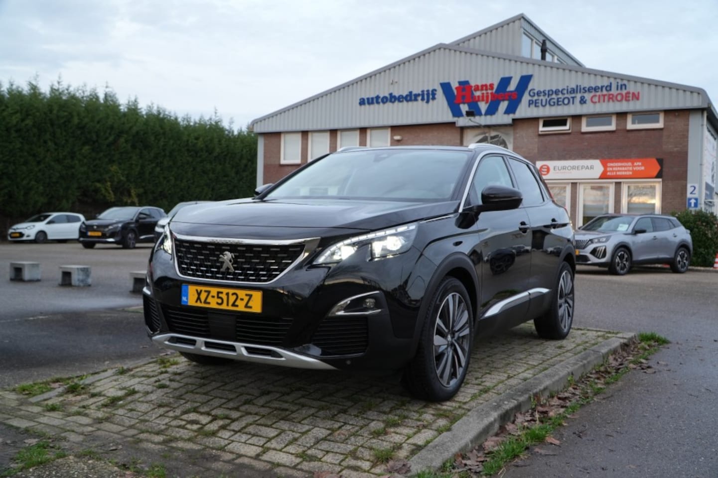 Peugeot 3008 - ALLURE 1.2-130PK EAT8 AUTOMAAT - incl. 12 maanden garantie en rijklaar - AutoWereld.nl