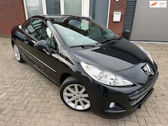 Peugeot 207 CC - 1.6 VTi Roland Garros / Leder / Clima / PDC / LM