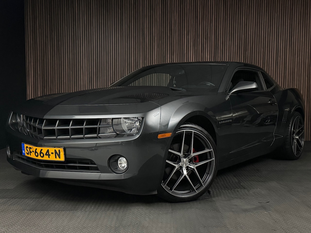 Chevrolet Camaro - 3.6 V6 RVS UITLAAT/CAMERA/GEEN SCHADE IMPORT/21 INCH/HANDGESCHAKELD - AutoWereld.nl