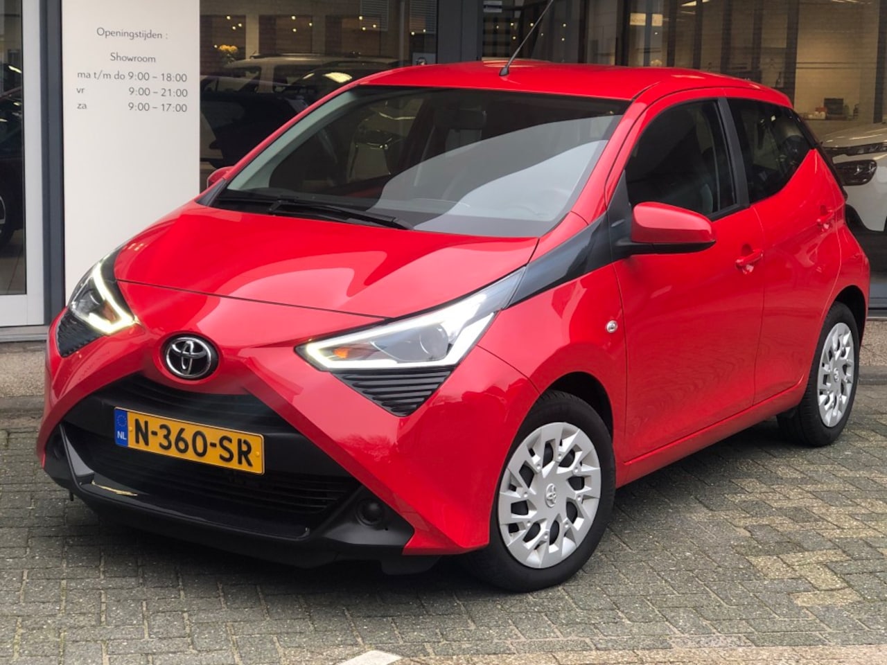 Toyota Aygo X - X-PLAY AUTOMAAT - AutoWereld.nl