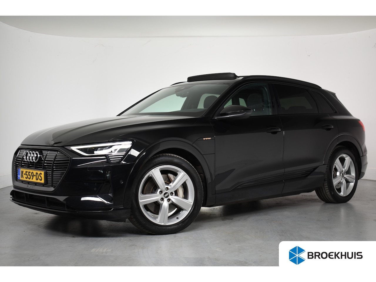 Audi e-tron - 55 quattro Business edition Plus 95 kWh | Open Dak | Memory Zetels | Bang & Olufsen | LED - AutoWereld.nl