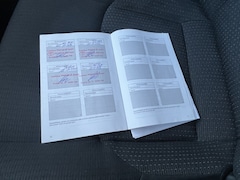 Toyota C-HR - 1.8 Hybrid Executive // LED KOPLAMPEN // NAVI // CAMERA // ADAPTIVE CRUISE // STOEL + STUU