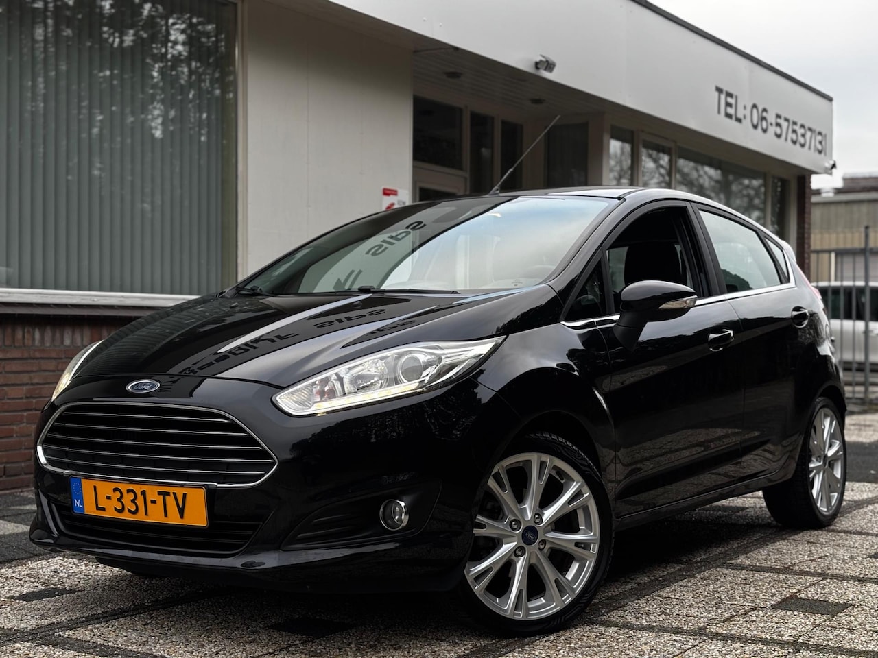 Ford Fiesta - 1.0 Titanium X | Navi | Stoelverwarming |Climate - AutoWereld.nl
