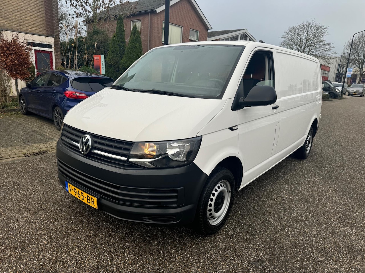 Volkswagen Transporter - 2.0 TDI L2H1 2.0 TDI L2H1 - AutoWereld.nl