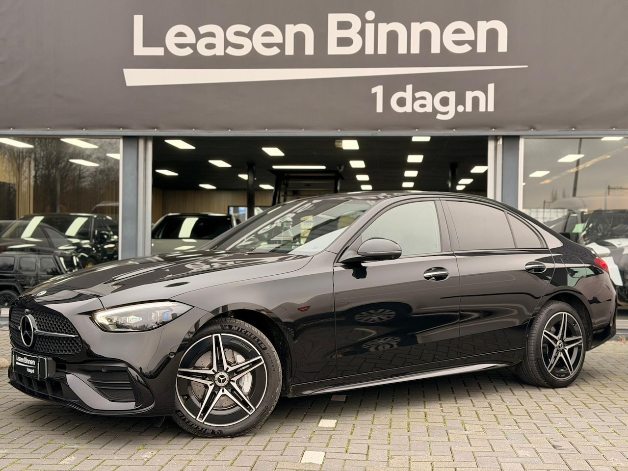 Mercedes-Benz C-klasse - 300e AMG Massage|Burmester|Memory|360|Panorama - AutoWereld.nl