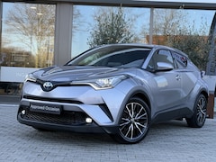 Toyota C-HR - 1.8 Hybrid Dynamic Plus | Trekhaak | All Season | Navigatie