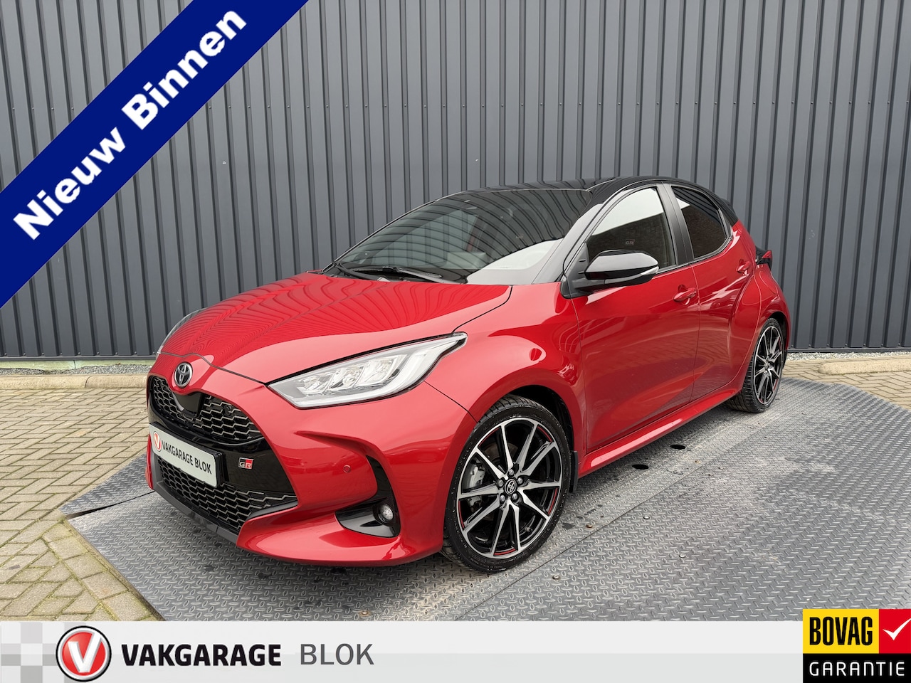 Toyota Yaris - 1.5 Hybrid GR Sport / Bi tone | JBL | PDC V+A | Head-up | BSM | Rijklaar!! - AutoWereld.nl