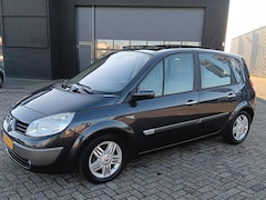 Renault Scénic - 1.6-16V Tech Line