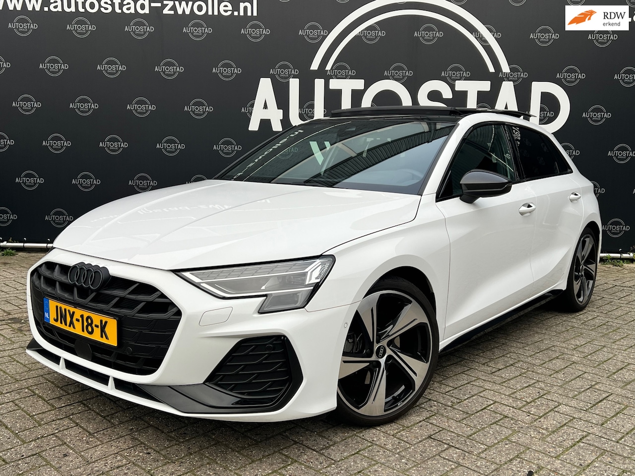 Audi A3 Sportback - 35 TFSI 3x S-Line/Automaat/Pano/Virtual Cockpit - AutoWereld.nl