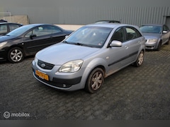 Kia Rio - 1.4 LXE