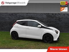 Toyota Aygo - 1.0 VVT-i x 5-deurs Cruise control Zwarte velgen