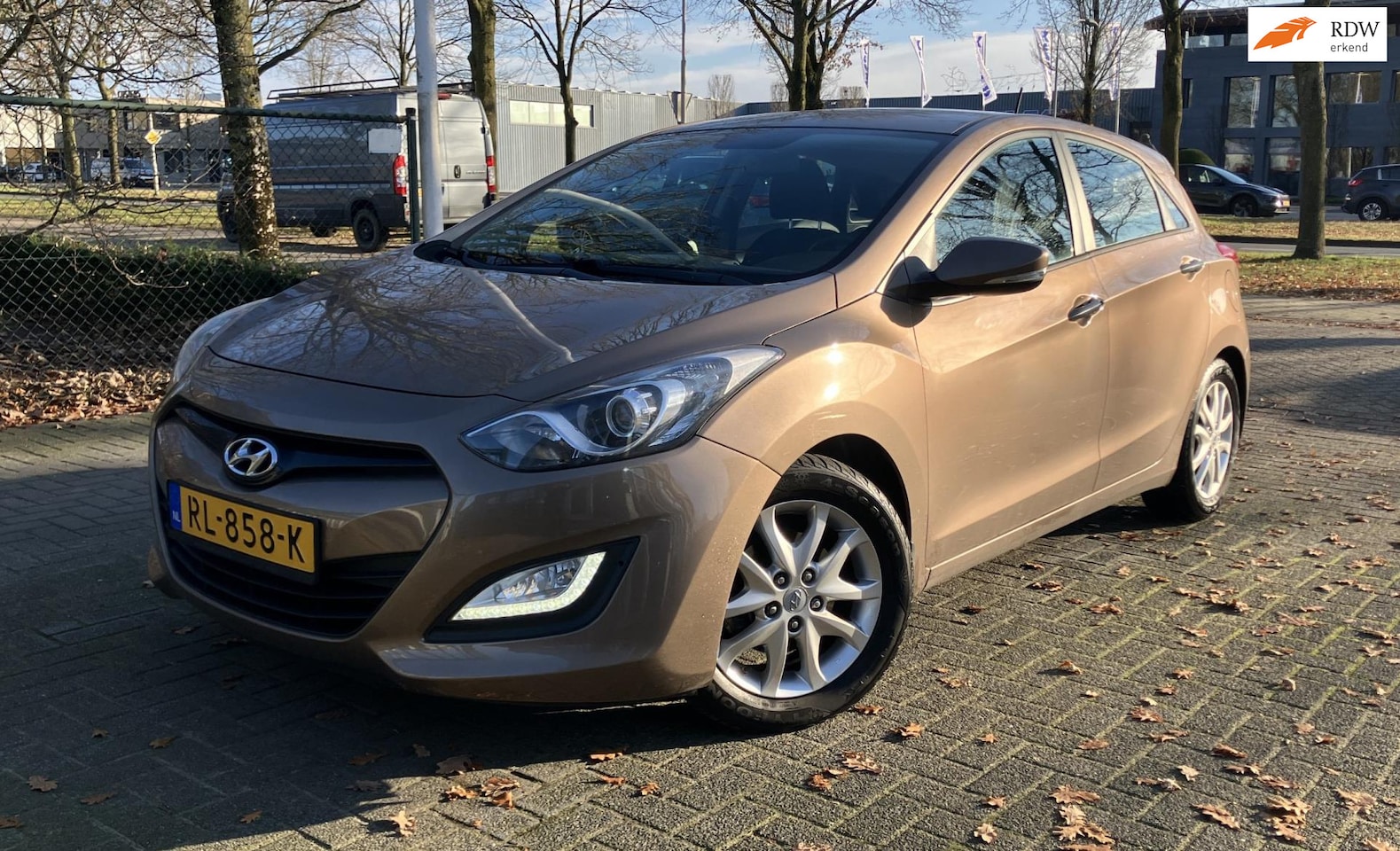 Hyundai i30 - 1.4i i-Motion Business Navigatie Camera L.m Velgen Pdc - AutoWereld.nl