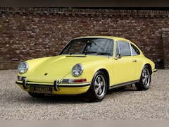 Porsche 911 - S Coupe "Matching Numbers" Fantastic color combination - Light Yellow with Recaro seats "P
