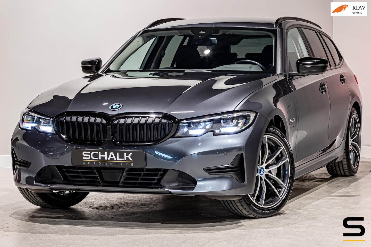 BMW 3-serie Touring - 330e|Cam|Acc|Garantie|Leder|1e eigenaar - AutoWereld.nl