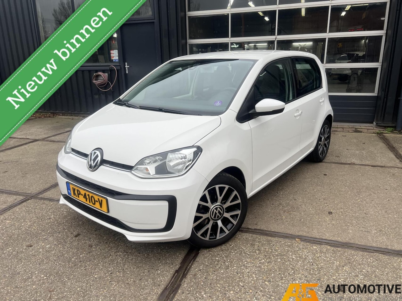 Volkswagen Up! - 1.0 5DRS Wit 2016 Facelift Model! | Airco | - AutoWereld.nl