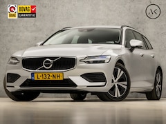 Volvo V60 - 2.0 B3 Sport 177Pk Automaat (APPLE CARPLAY, GROOT NAVI, TREKHAAK, CAMERA, SPORTSTOELEN, AD