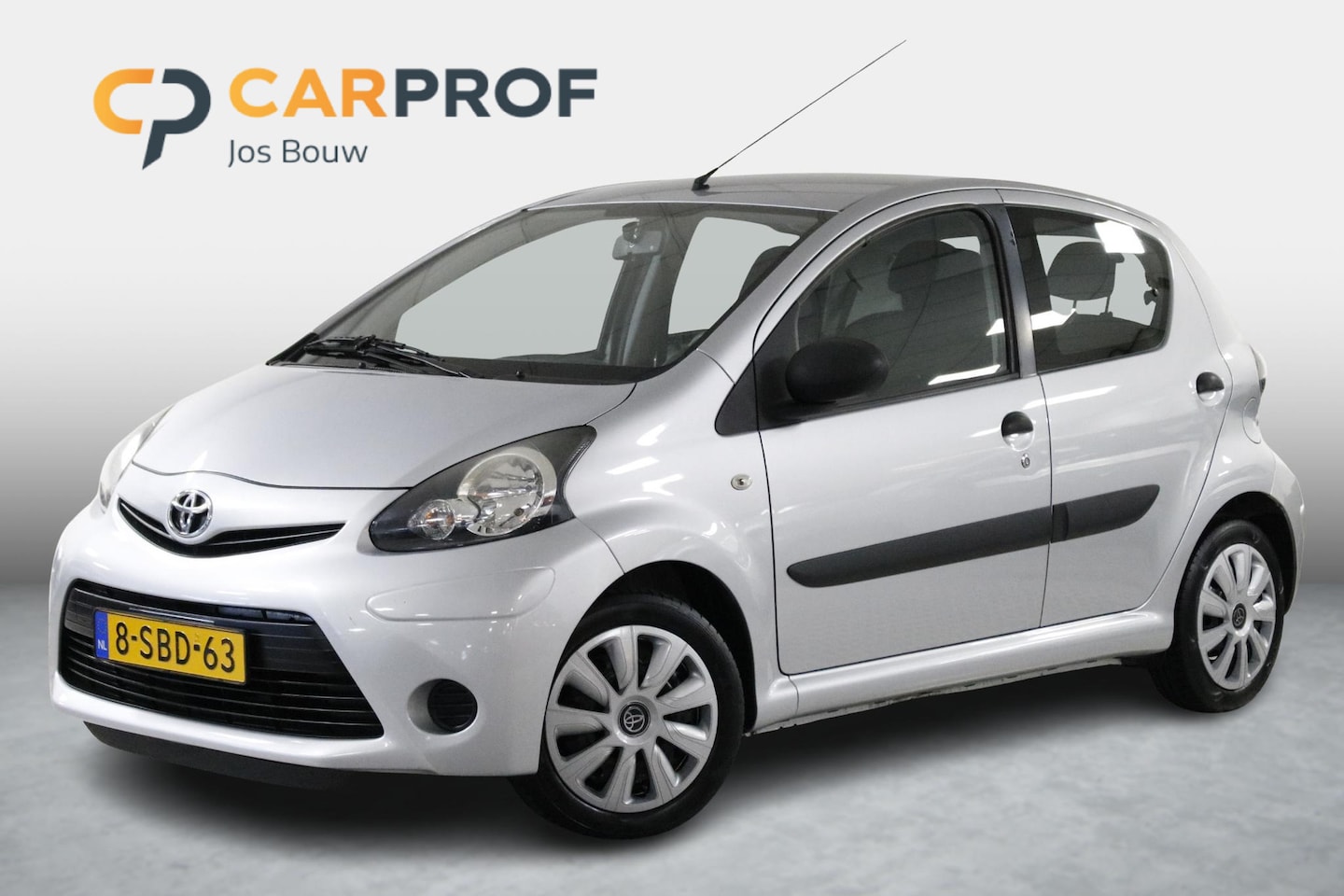 Toyota Aygo - 1.0 VVT-i Now Airco | Elek. ramen | NAP | 5-drs. - AutoWereld.nl