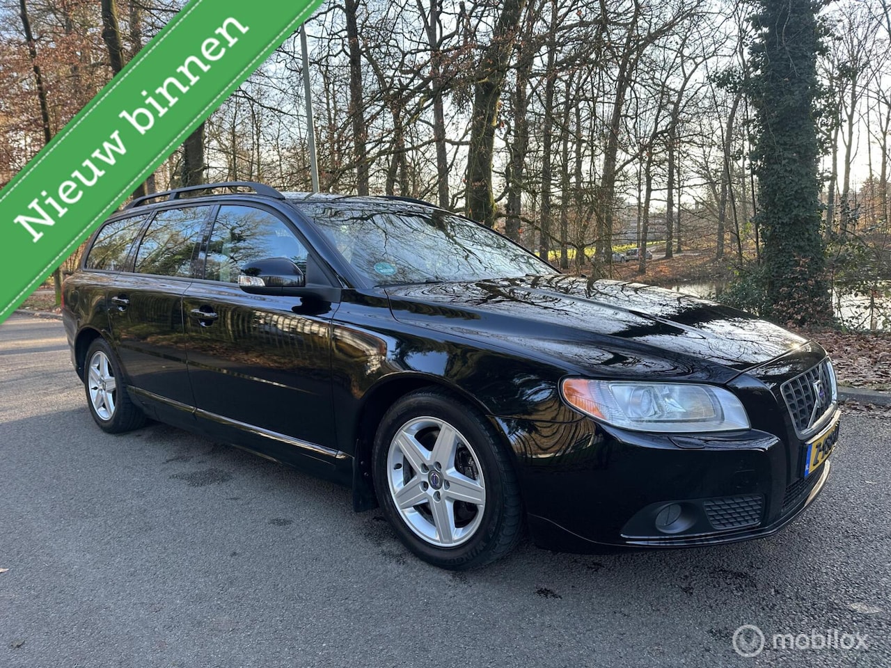 Volvo V70 - 2.5T Kinetic YOUNGTIMER AUTOMAAT met nieuwe APK - AutoWereld.nl