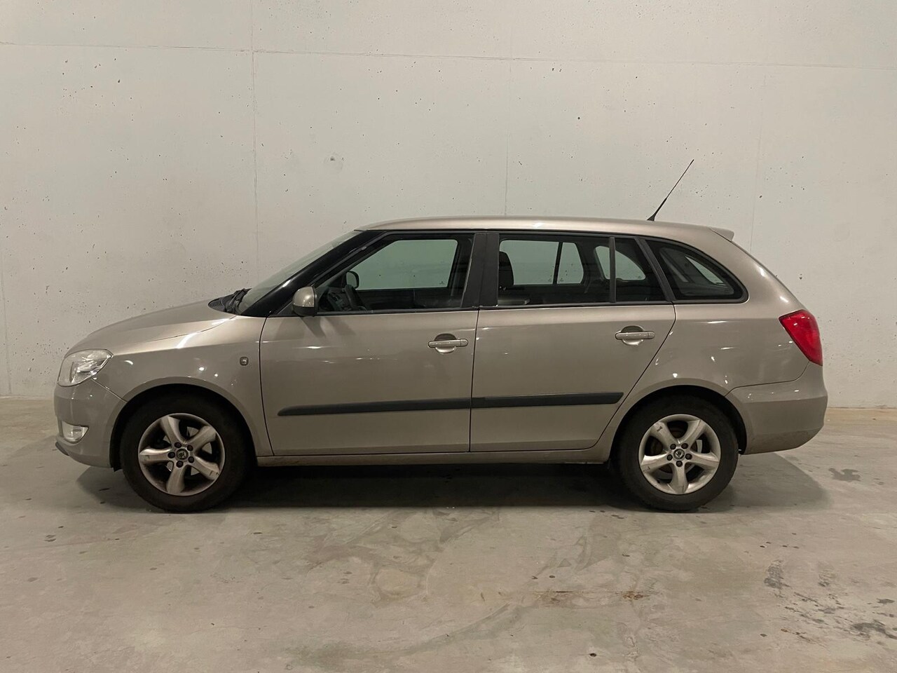 Skoda Fabia Combi - 1.2 TDI Greenline Airco Trekhaak Cruise C. - AutoWereld.nl