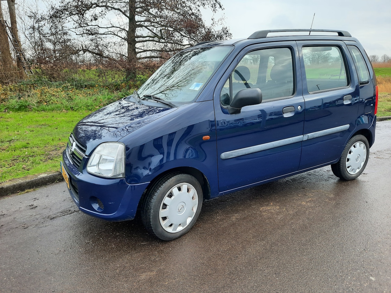 Opel Agila - 1.0-12V Essentia - AutoWereld.nl