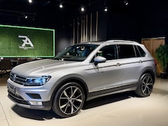 Volkswagen Tiguan - 1.4 TSI ACT Highline Pano|Virtuel|ACC|Camera|Keyles Grijs