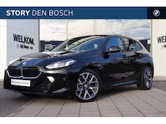 BMW 1-serie - 120 Automaat / Sportstoelen / Achteruitrijcamera / Comfort Access / Adaptieve LED / Harman