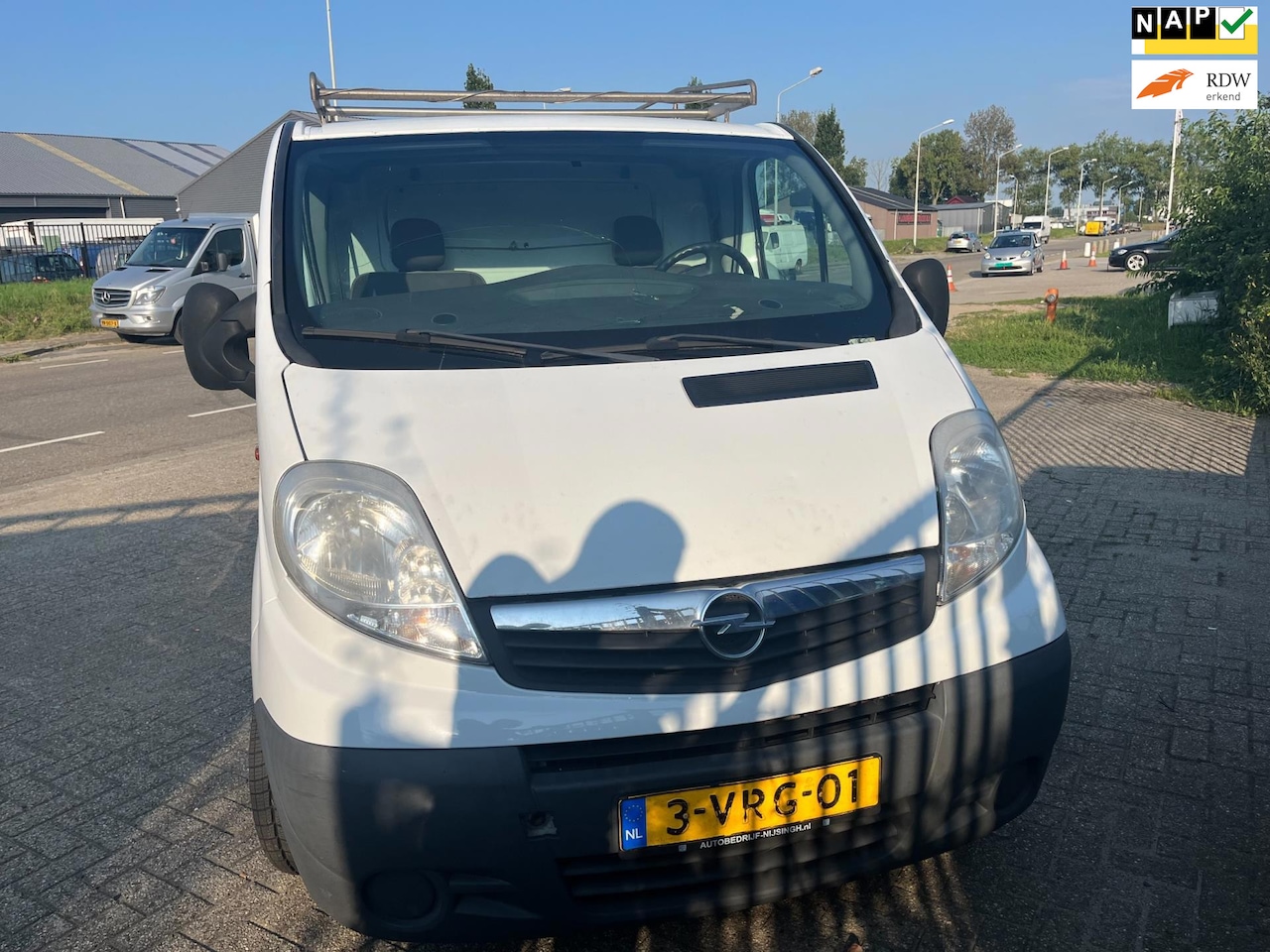 Opel Vivaro - 2.0 CDTI L1H1 DC Selection Motor draait niet !!! - AutoWereld.nl