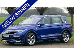 Volkswagen Tiguan - 1.5 TSI R-Line AUTOMAAT 26.000KM 1E EIGENAAR NAVIGATIE, APPLE CARPLAY, DAB RADIO, STUURVER