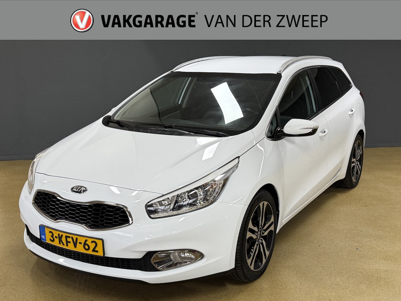Kia Cee'd Sportswagon - 1.6 GDI Business Pack | Navi | Camera - AutoWereld.nl