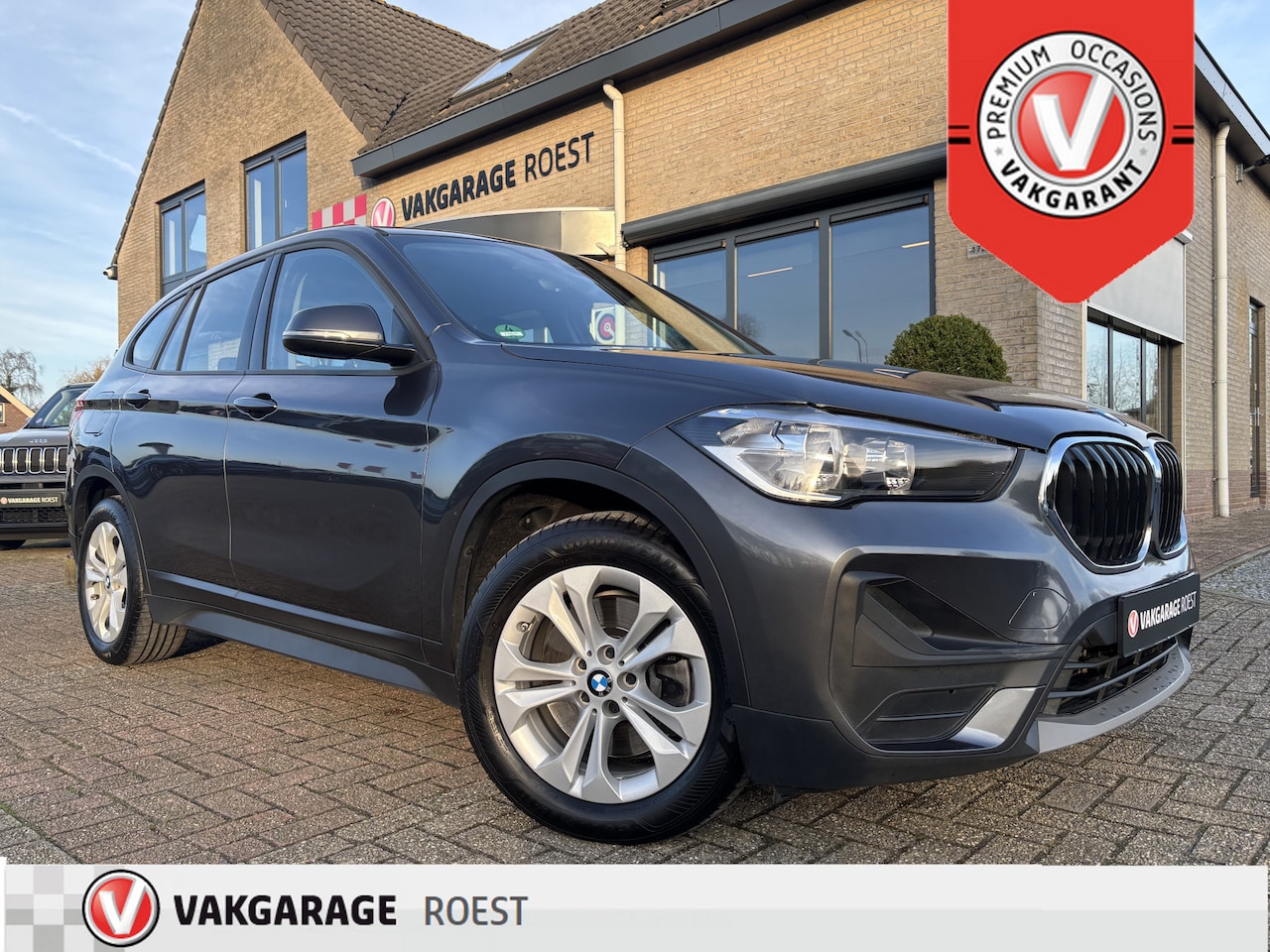 BMW X1 - xDrive25e eDrive Edition Hybrid Automaat Trekhaak / Leder / Navigatie - AutoWereld.nl