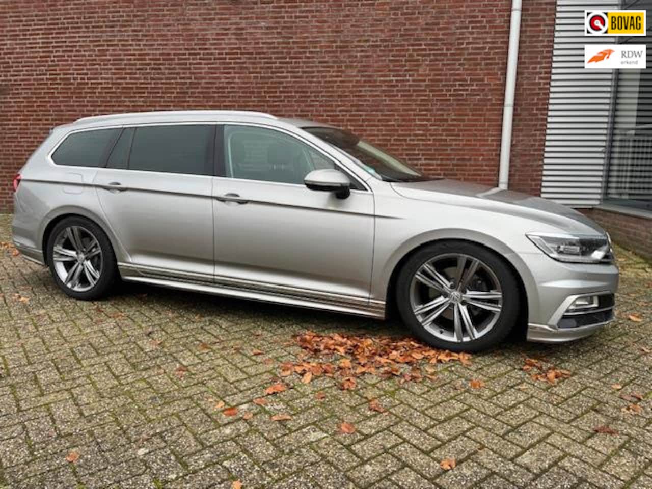 Volkswagen Passat Variant - 1.6 TDI Business Edition R 1.6 TDI Business Edition R - AutoWereld.nl