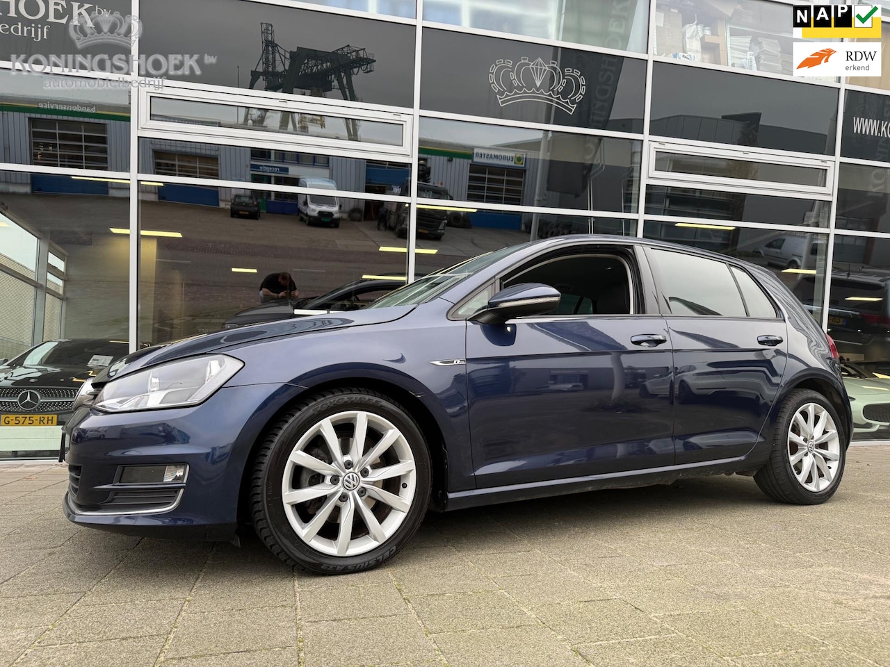 Volkswagen Golf - 1.2 TSI Highline Automaat - AutoWereld.nl