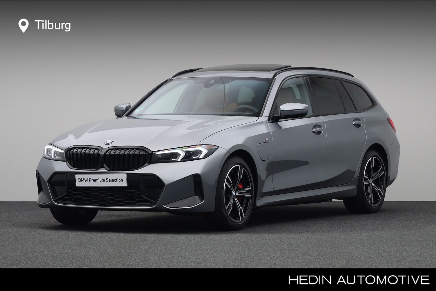 BMW 3-serie Touring - 330e | Glazen Panoramadak | Driving Assistant | Hifi System | High Executive | M Sportpakk - AutoWereld.nl