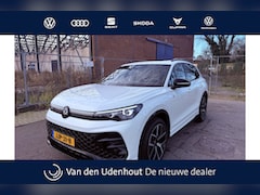 Volkswagen Tiguan - 1.5 eHybrid R-Line Edition Black Style 20"velgen trekhaak