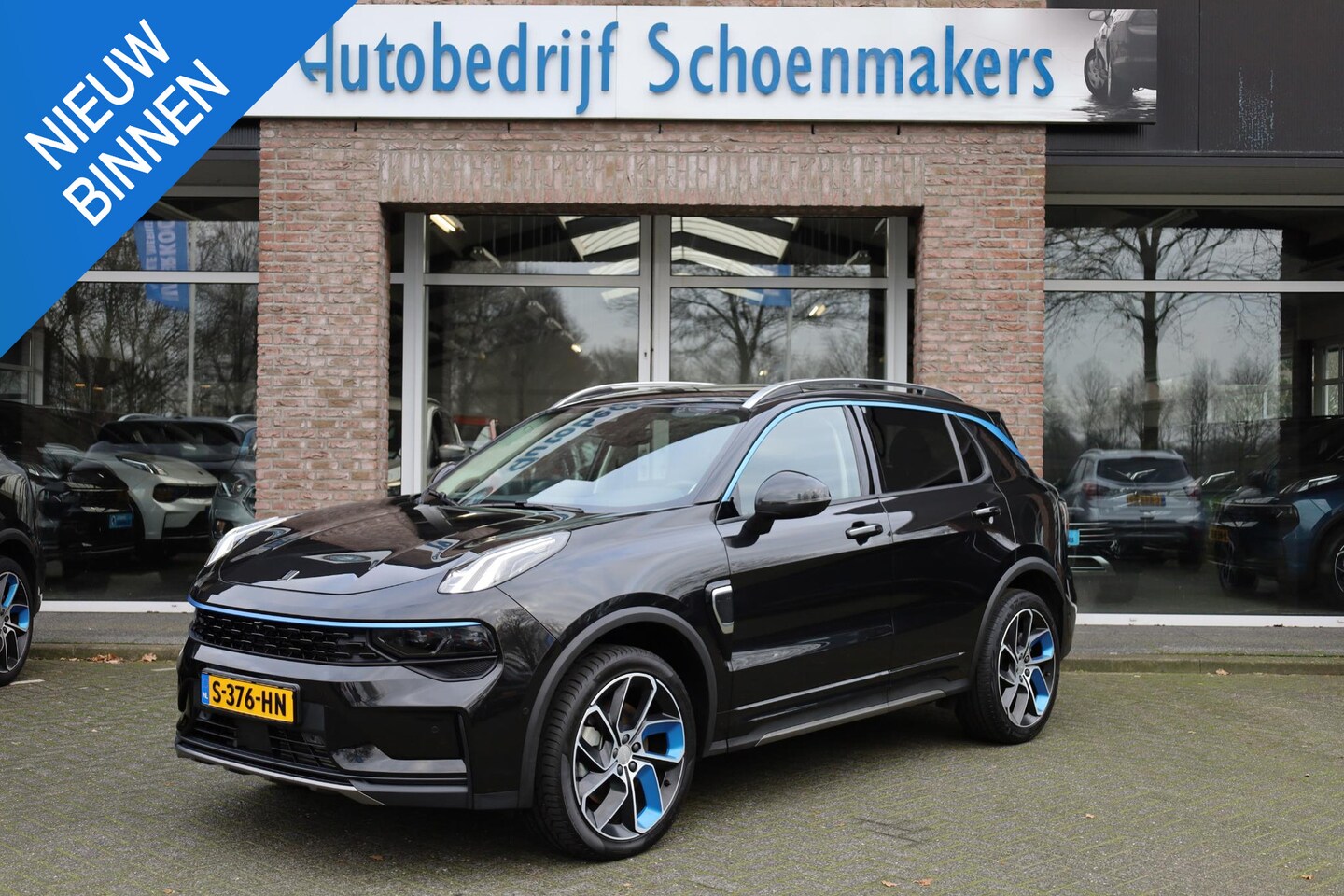 Lynk & Co 01 - 1.5 261PK! 6.6Kwh LADEN! 360-CAMERA PANO/SCHUIF INFINITY DAB NAVI CARPLAY STOELVERWARMING - AutoWereld.nl