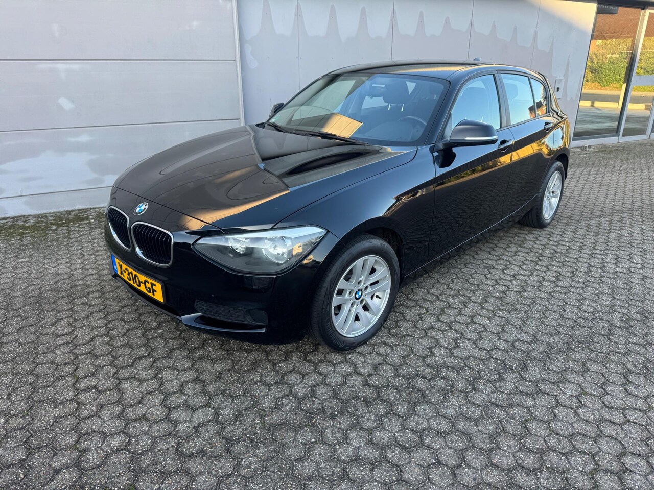 BMW 114I