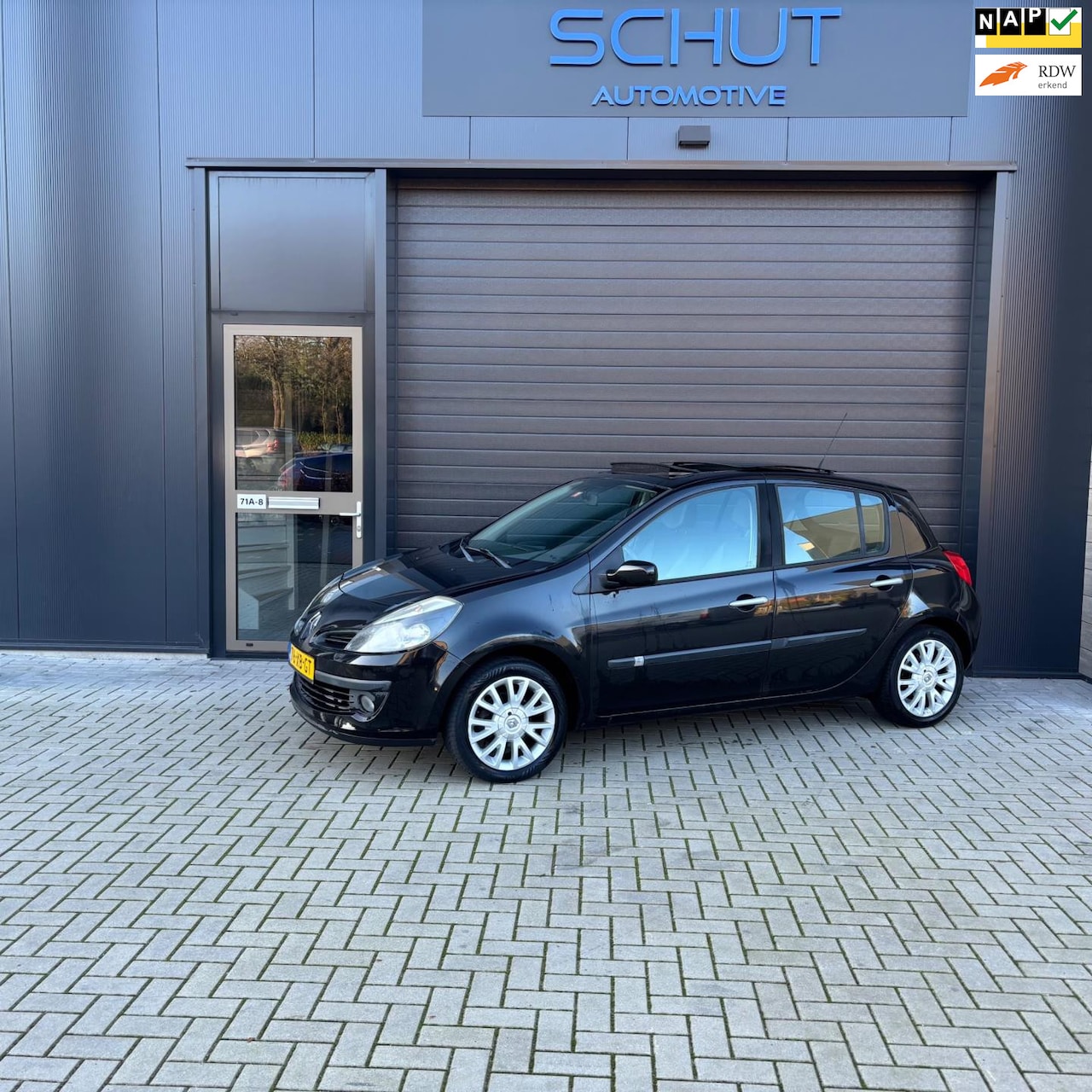 Renault Clio - 1.6-16V Exception 5DRS AIRCO | PANO | CRUISE CONTROL | HALF LEDER | 17INCH | D.RIEM V.V. - AutoWereld.nl