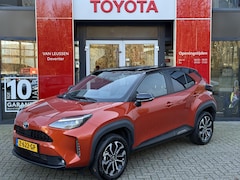 Toyota Yaris Cross - 1.5 Hybrid Dynamic BI-TONE BLIND SPOT STOEL/STUUR VERW