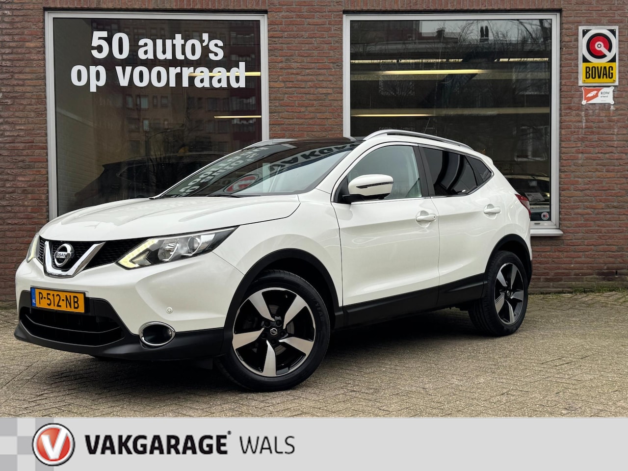 Nissan Qashqai - 1.2 Connect Edition | Pano | Navi | Cruise | Clima |Velgen | 360 Camera - AutoWereld.nl