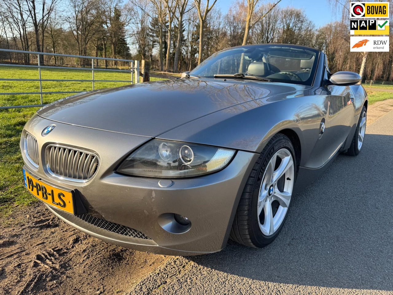 BMW Z4 Roadster - 3.0i S 231PK AUTOMAAT met leder en stoelverwarming - AutoWereld.nl