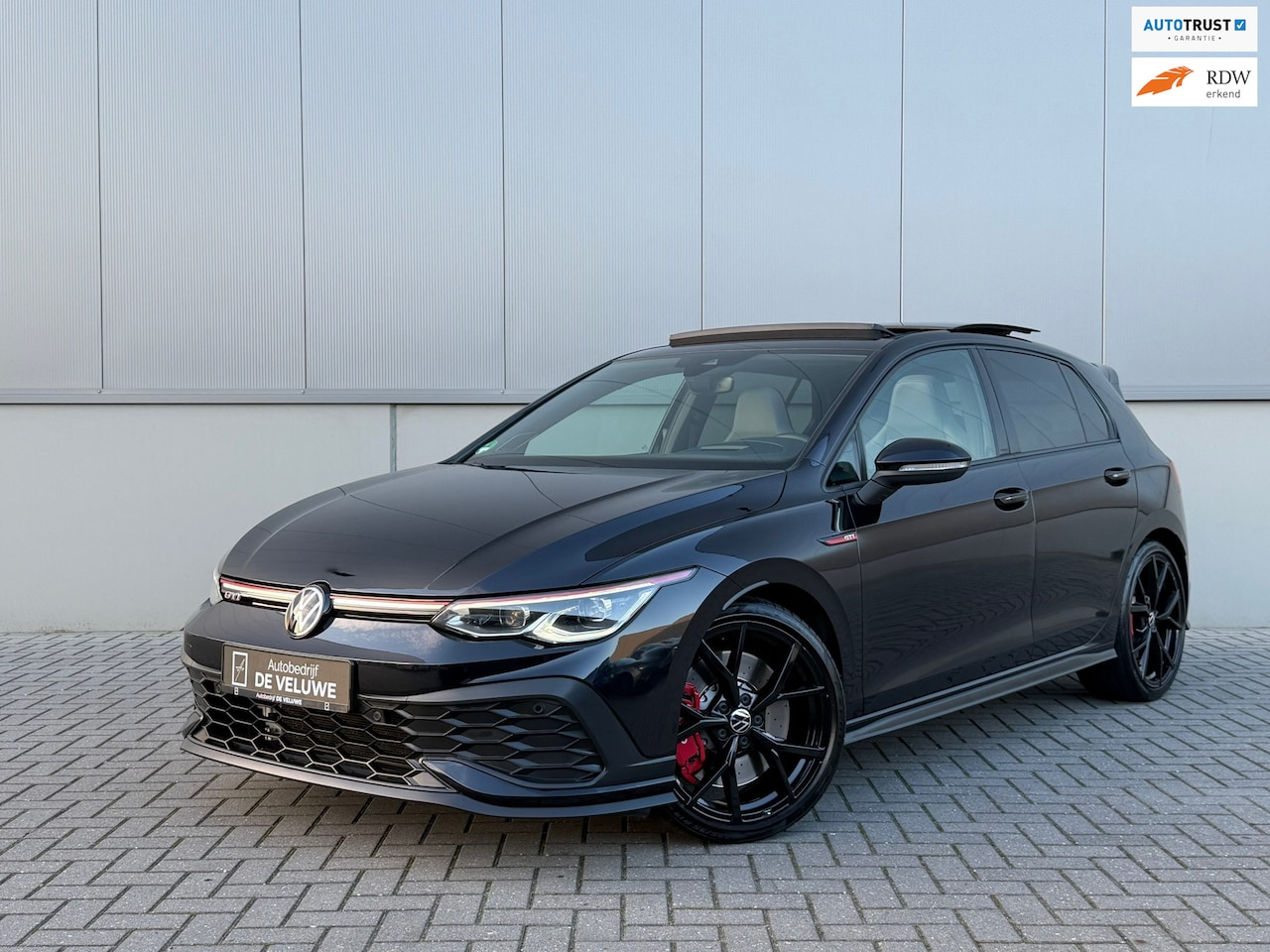 Volkswagen Golf - 2.0 TSI GTI Clubsport PANO SPECIAL LEDER H&K HUD - AutoWereld.nl