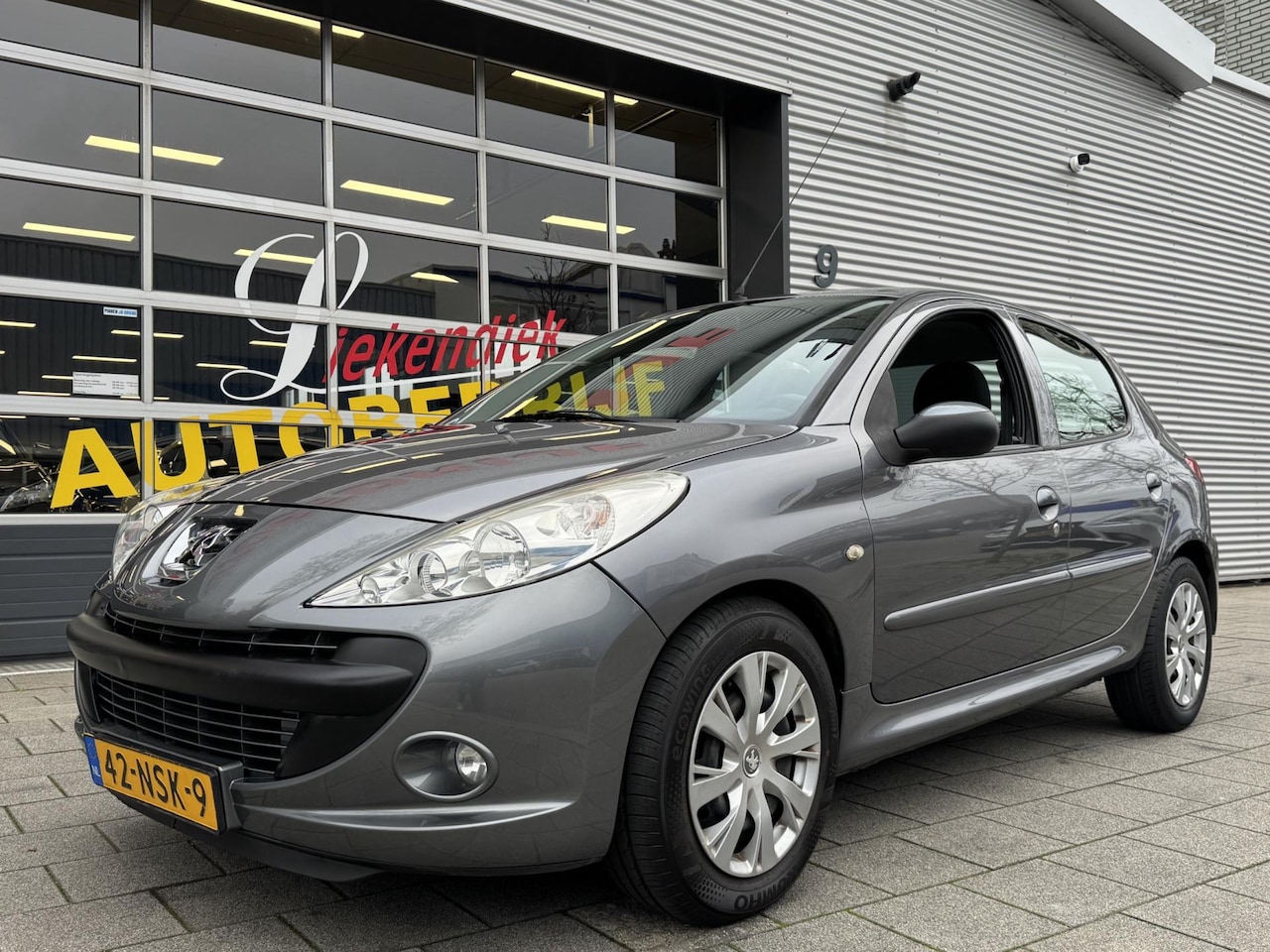 Peugeot 206 - 1.4 XS - Navigatie / Apple CarPlay I Airco I Comfort pakket I - AutoWereld.nl