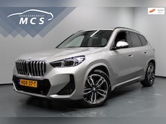 BMW X1 - SDrive20i / M Pakket / Camera / Pano / Trekhaak