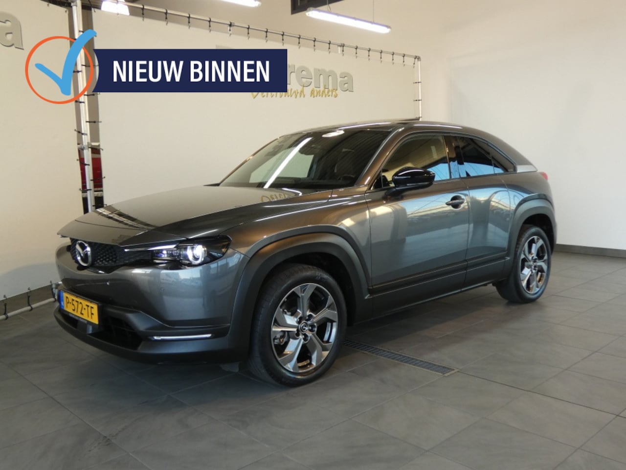 Mazda MX-30 - e-SkyActiv 145 Luxury Full Option Sunroof Bose Camera - AutoWereld.nl