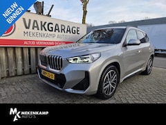 BMW X1 - sDrive18i M Sport Shadow Line 18"/Panoramadak/Trekhaak/Sportstoelen/Keyless/Stoelverwarmin