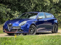 Alfa Romeo Giulietta - 1.750 Turbo Veloce | Clima | Cruise | Sportstoelen | PDC | Stoelverw. | Metalic | Zeer moo