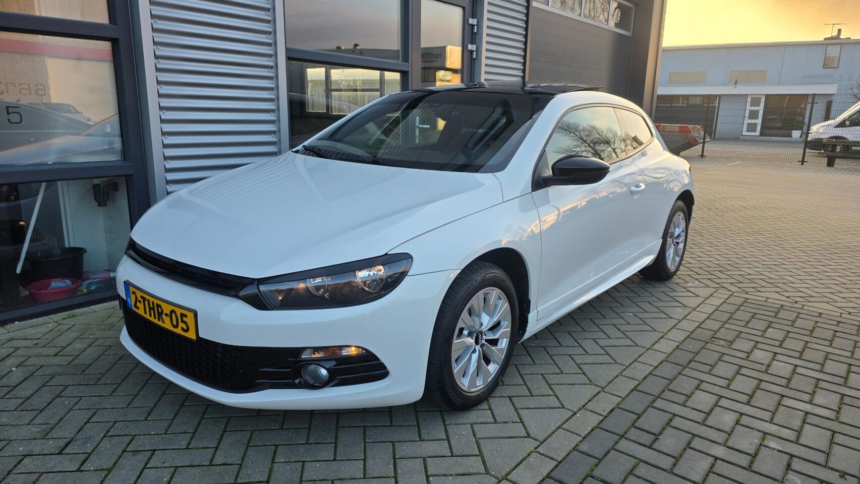 Volkswagen Scirocco - 2.0 TSI - AutoWereld.nl