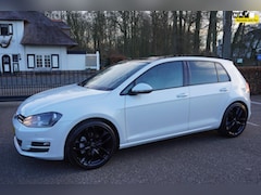 Volkswagen Golf - 1.4 TSI ACT Highline Pano Navi Dap Trekhaak