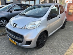 Peugeot 107 - 1.0-12V XR airco